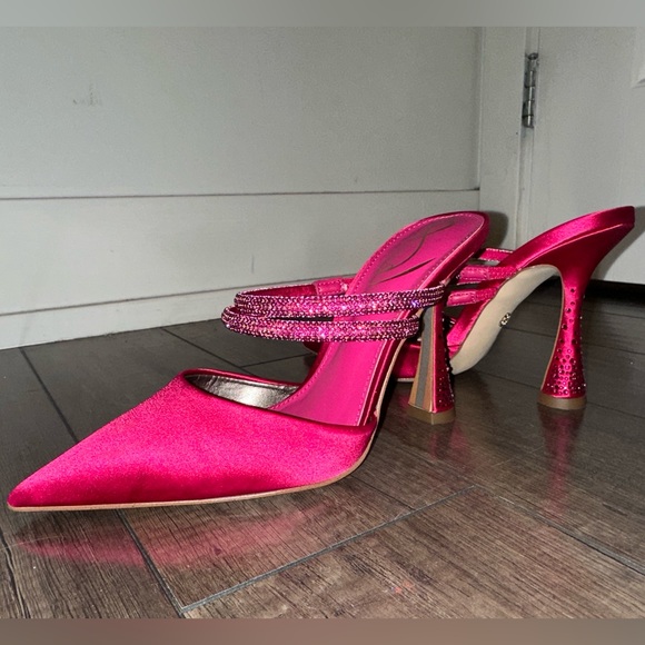 NEW Heels Agustina Bold Fuschia Suede Mule Pumps - Picture 5 of 13